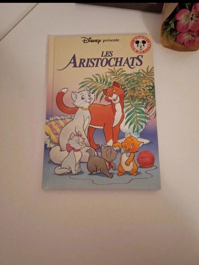 Livre Disney les Aristochats en bon état - photo numéro 2