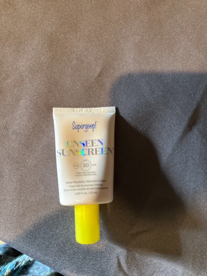 Base écran solaire en gel transparent supergoop