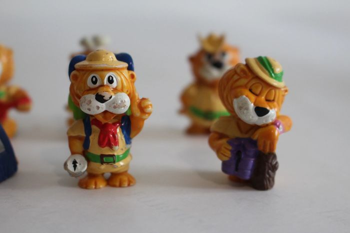 Kinder Surprise Leoventuras 1993 Lot de 10 fugurines. - photo numéro 4