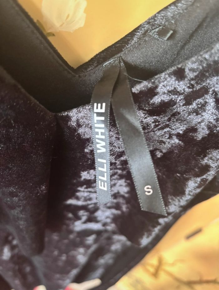 Robe noire velours - photo numéro 3