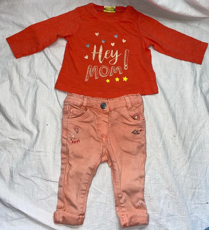 tshirt + jeans Tao le jeans a un peu blanchi 3 mois - photo numéro 1