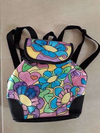 Petit sac à dos colorié noir TBE
