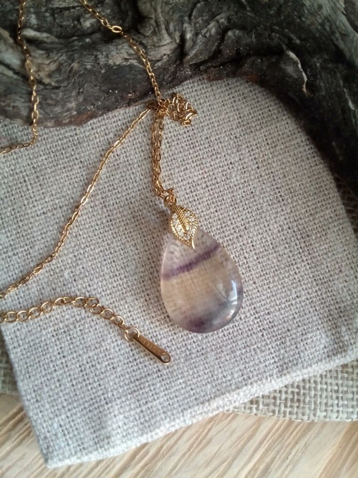 Collier pendentif en pierre de fluorine - photo numéro 3