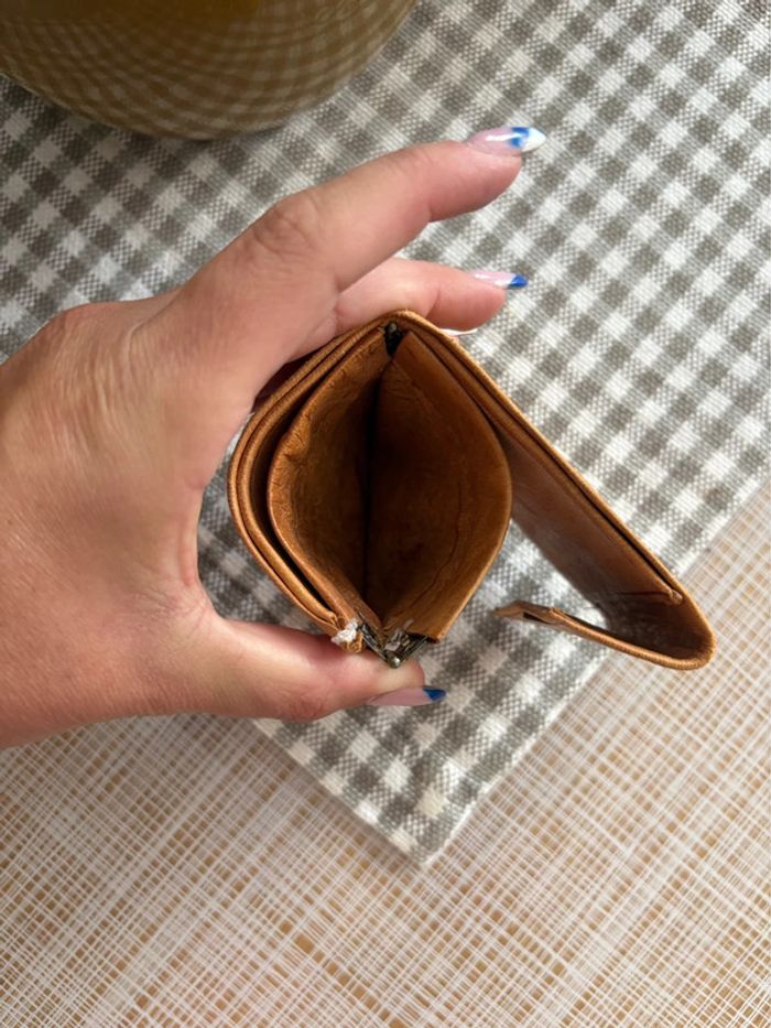 Porte monnaie 100% cuir - à motif - fabrication artisanale - photo numéro 3