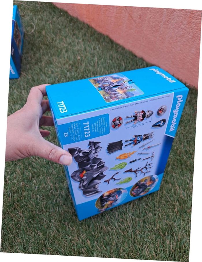 NEUF Playmobil chevalier 71723 non ouvert avec boîte. - photo numéro 2