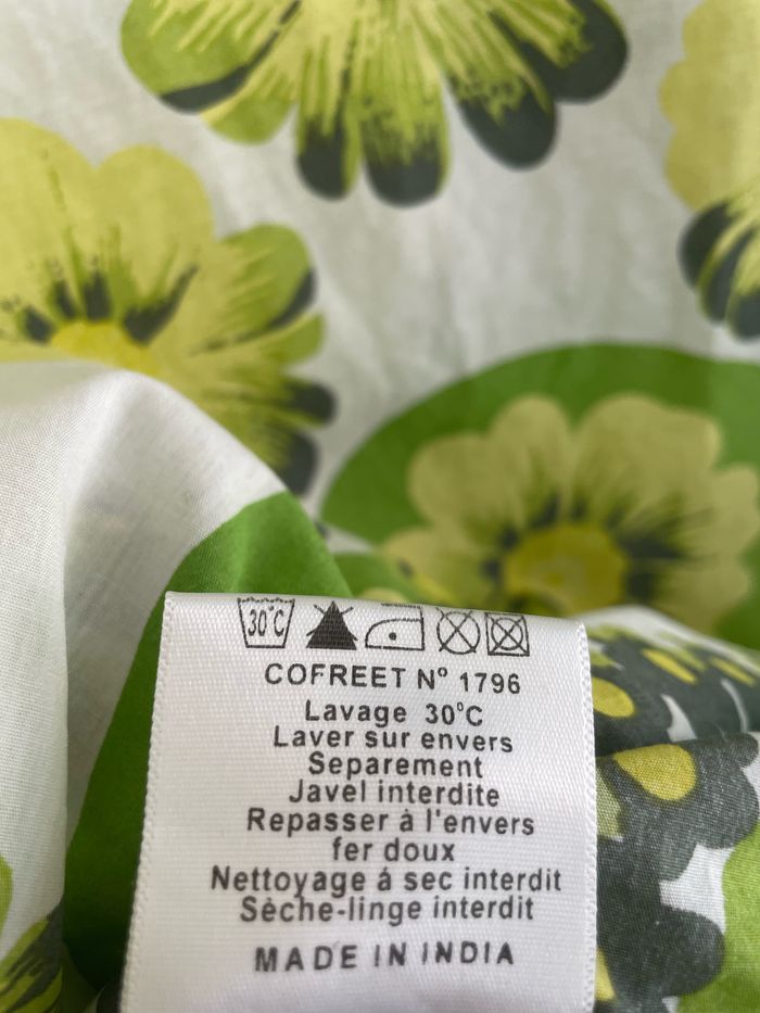 Robe Teddy Smith taille 1,XS/S,36/38,blanche à motifs jaunes,verts,noirs,tbe - photo numéro 3