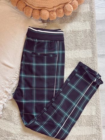 Pantalon à carreaux noir et vert bershka