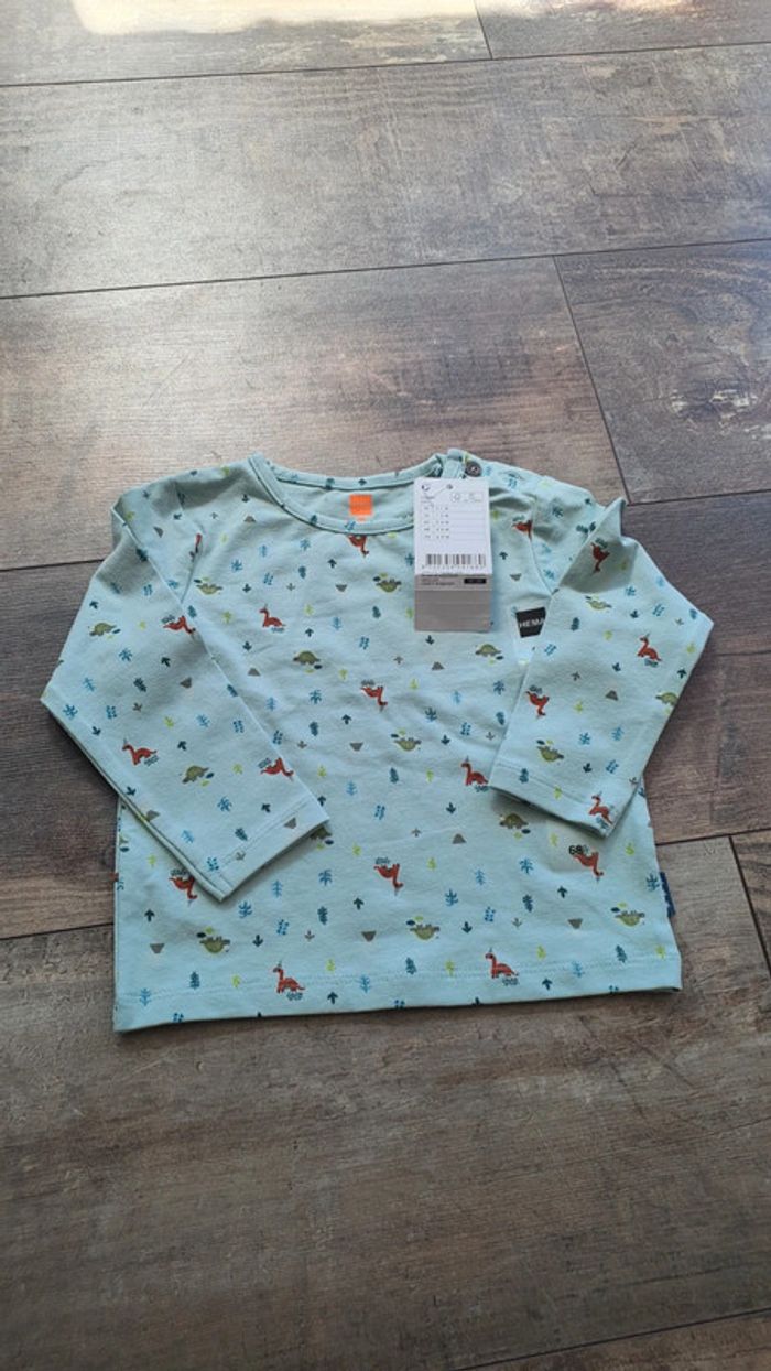 T-shirt hema 6 mois 68 cm en très bon état