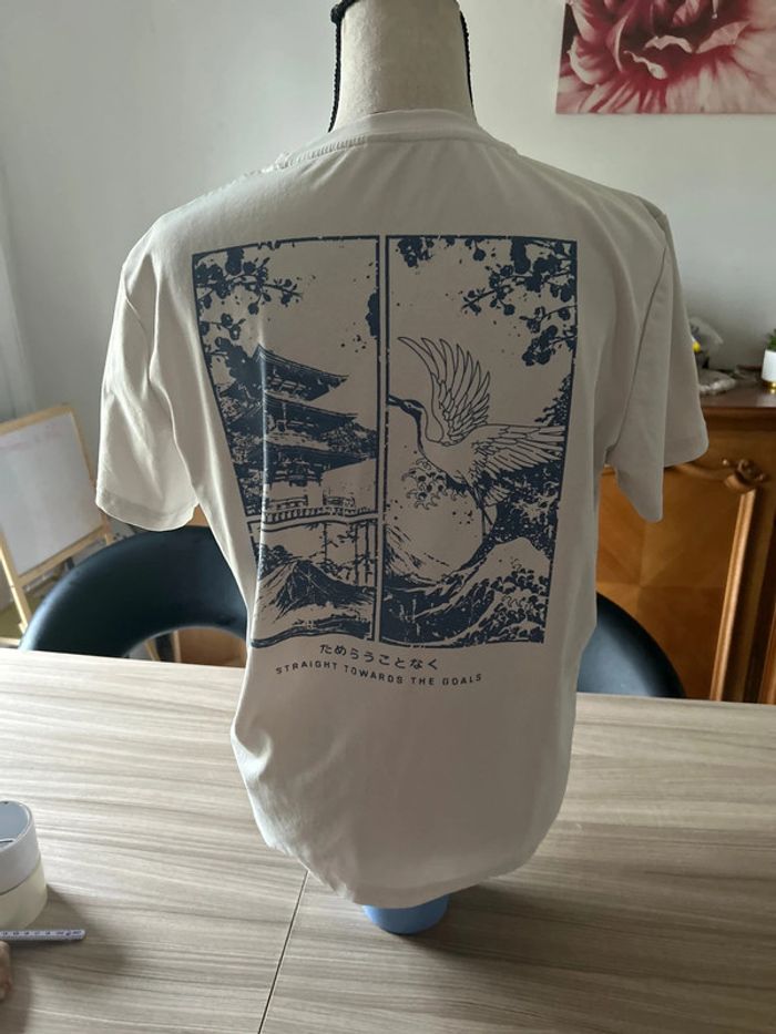 T-shirt imprimer au dos SHEIN - photo numéro 2
