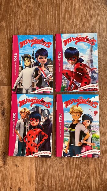 Lot de 4 livres Miraculous bibliothèque rose