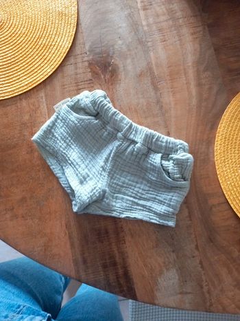 Short vert d'eau en gaze de coton