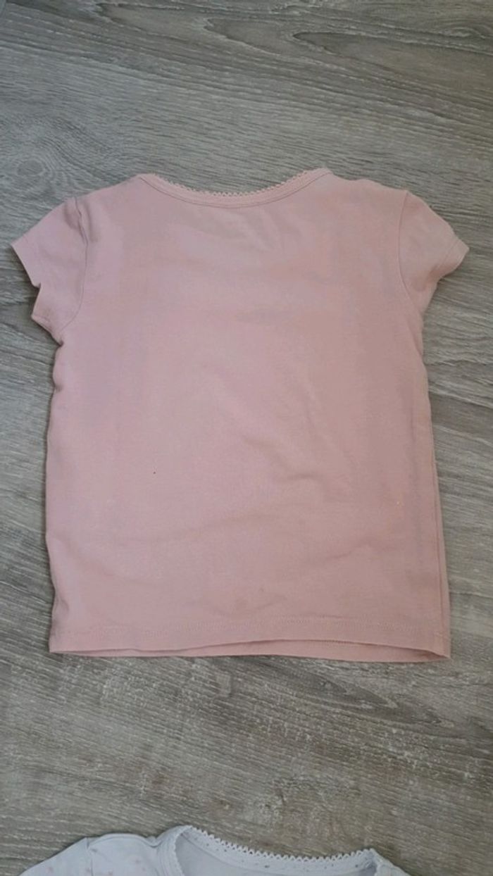 Lot de 2 Tee-shirt (maillots de corps) Taille 2 ans - photo numéro 3