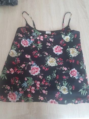 Haut a bretelles taille 36 pimkie