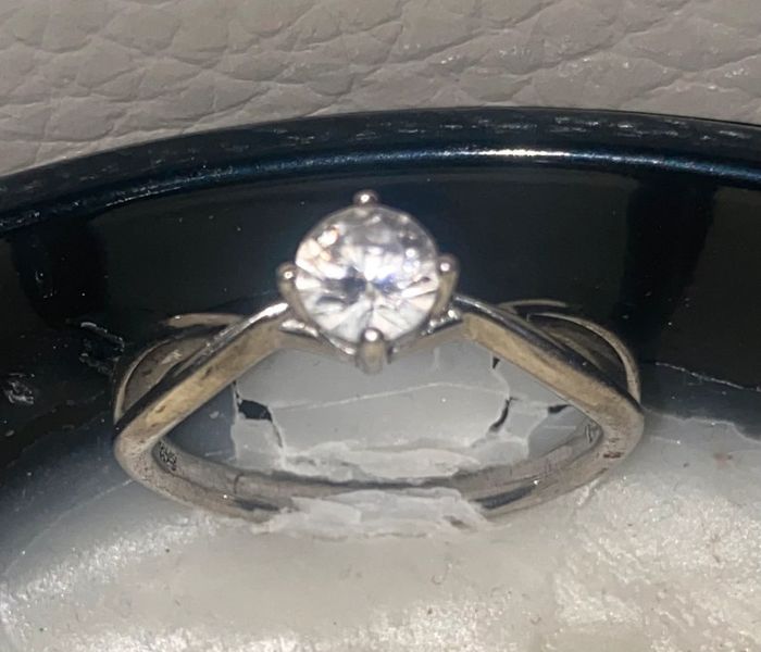 Bague en argent solitaire