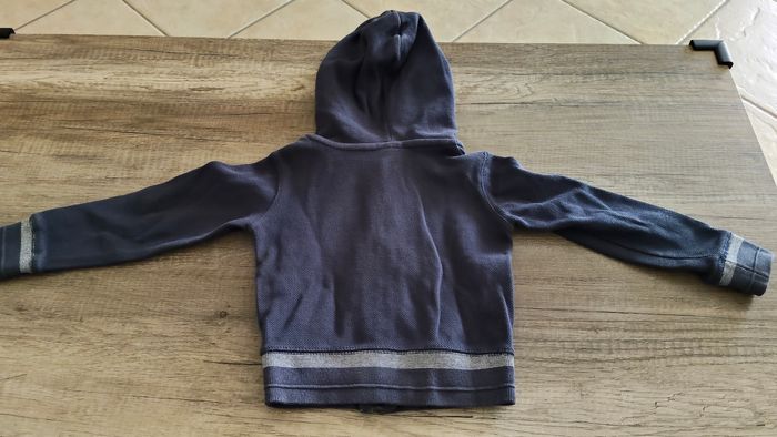 Veste zippée à capuche 3 ans - photo numéro 4