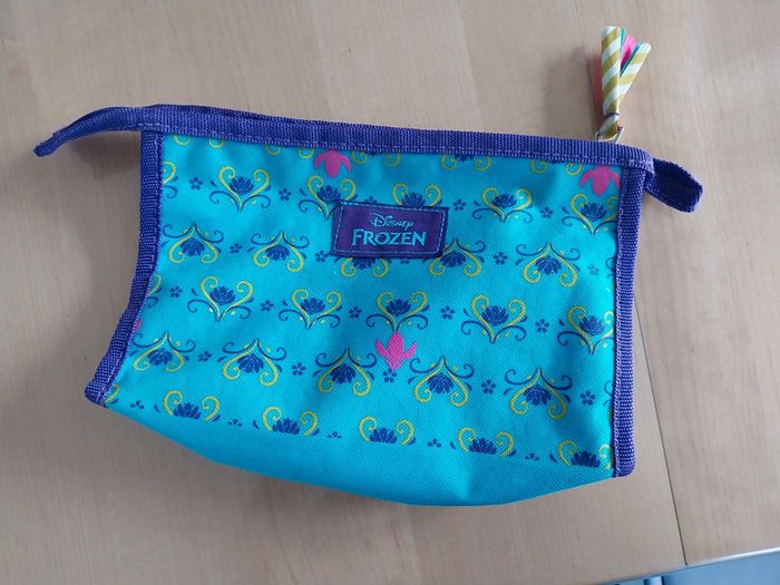 Trousse de toilette La reine des neiges - photo numéro 2