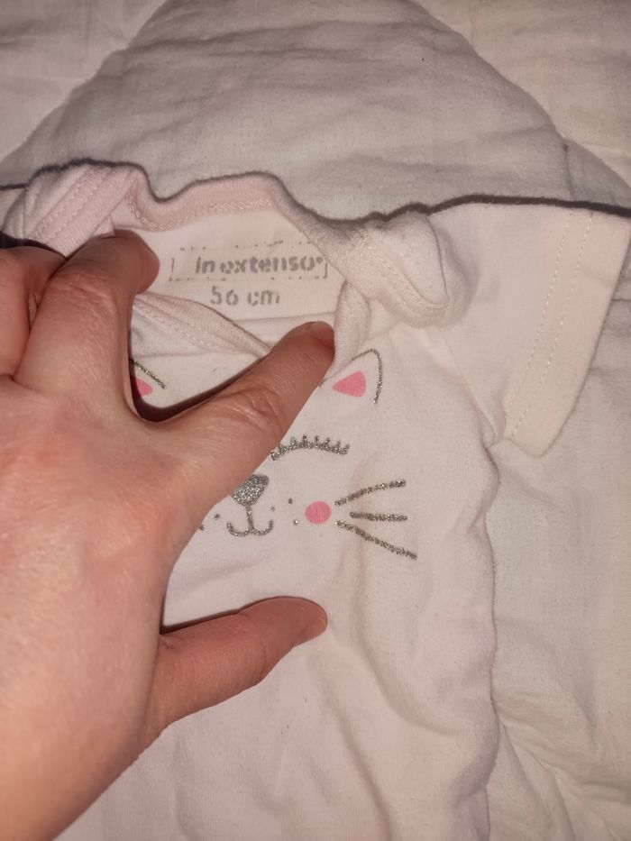 Lot bodies un mois/56 cm - photo numéro 2