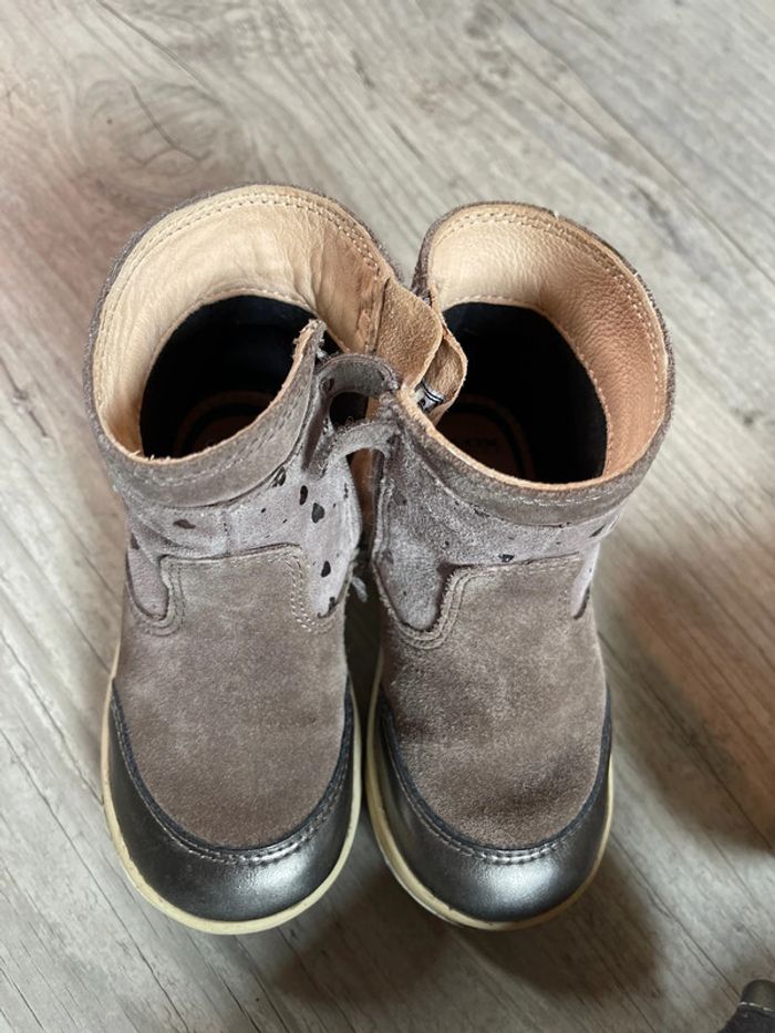Lot de 4 paires de chaussures geox enfant fille pointure 23 et 25i - photo numéro 9