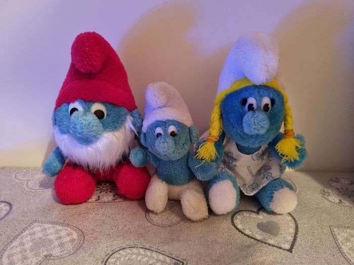 Lot de la famille schtroumpfs