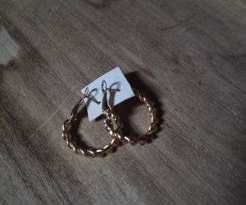 Boucle d'oreille doré