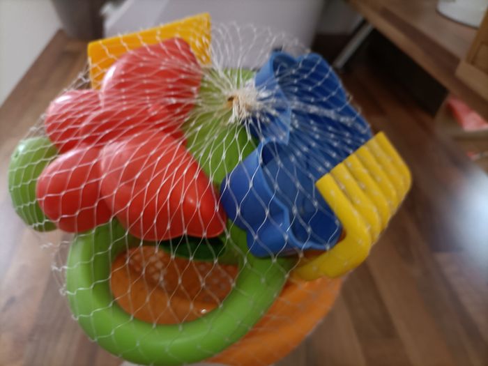 Lot de plage (seau, pelle, râteau) - photo numéro 5