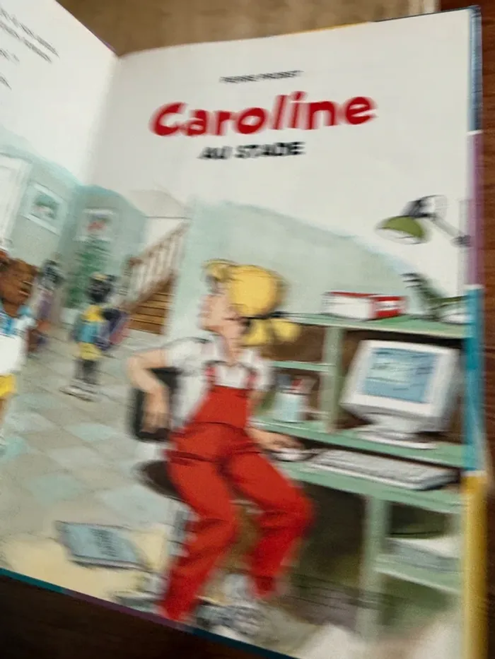 Ouvrage rare de collection - Livre Caroline au Stade Pierre Probst Hachette - photo numéro 4