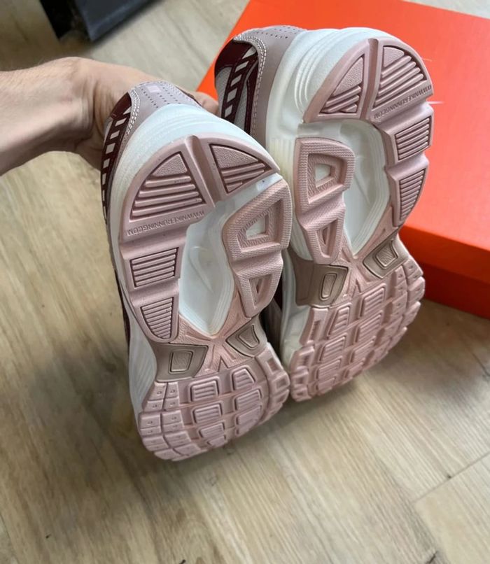 Nike Initiator Rose Blanc 50 Fluffy - photo numéro 4