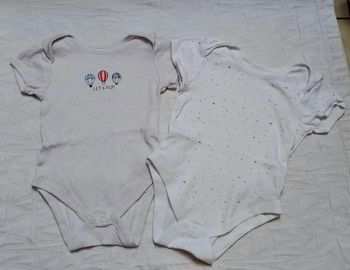 Primark lot 2 bodies manches courtes