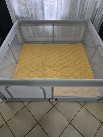 Parc bejoy avec tapis de parc 150 x 150cm