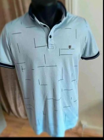 polo bleu clair
