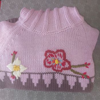 Pull chaud rose et mauve