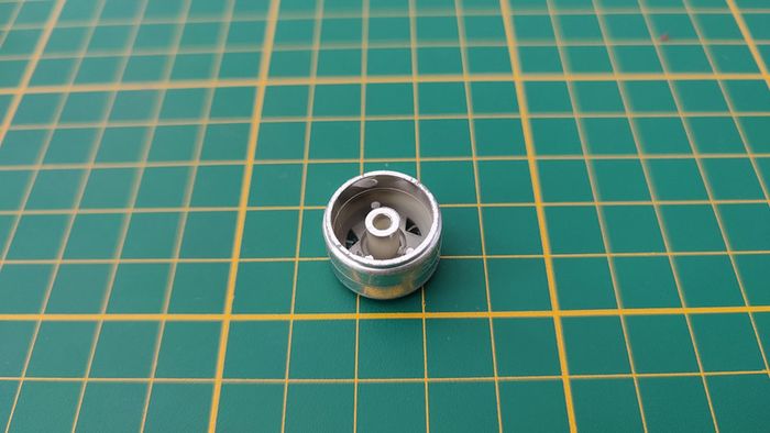 Jante seule pièce détachée miniature Porsche 959 1/24 Burago #B46 - photo numéro 2