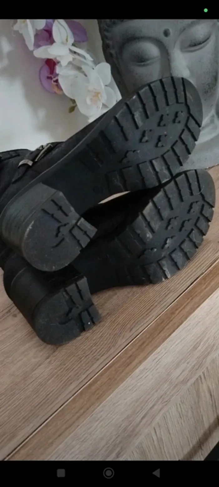 Bottines noires à talon - photo numéro 4