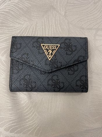 Porte-feuilles guess