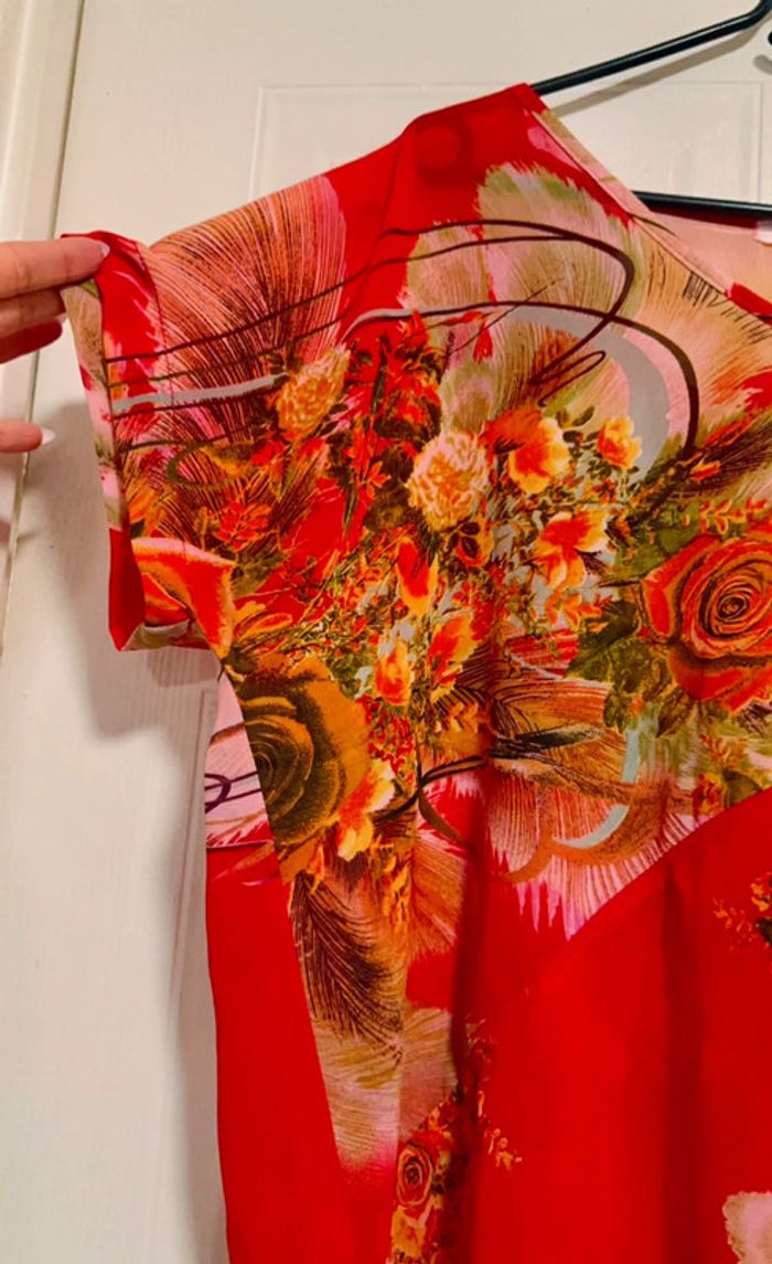 Chemisier Rouge à fleurs taille 42 - photo numéro 4