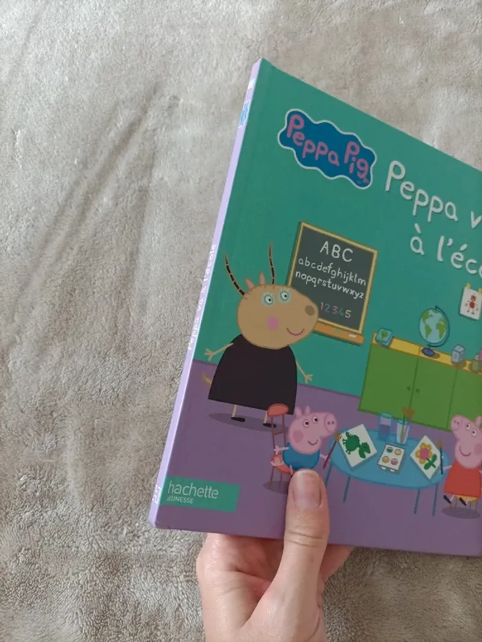 Livre Peppa Pig : Peppa va à l'école - photo numéro 4
