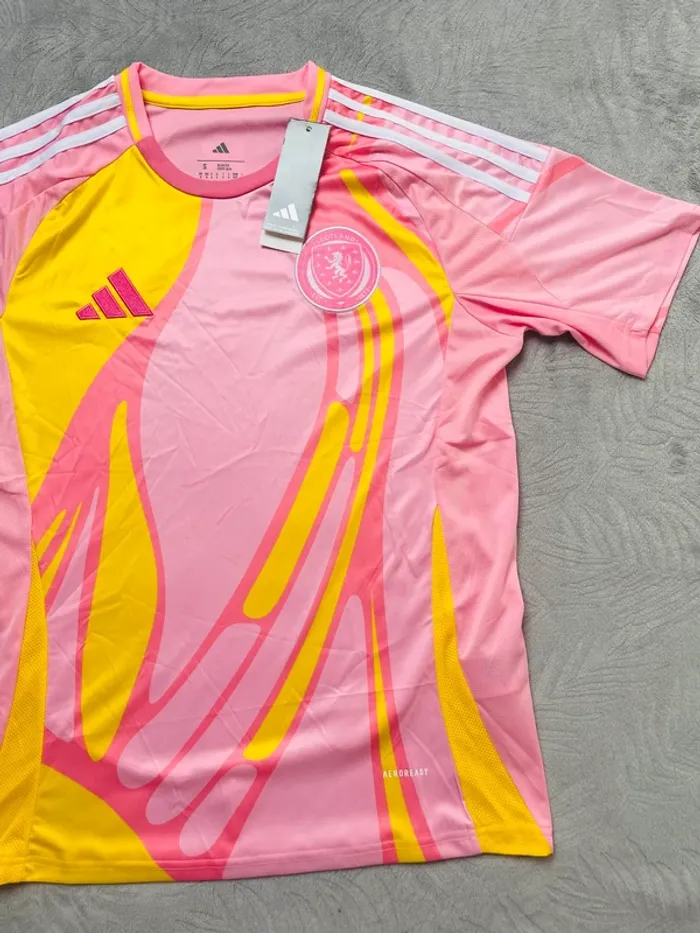 Maillot concept foot Écosse rose jaune taille S - photo numéro 3