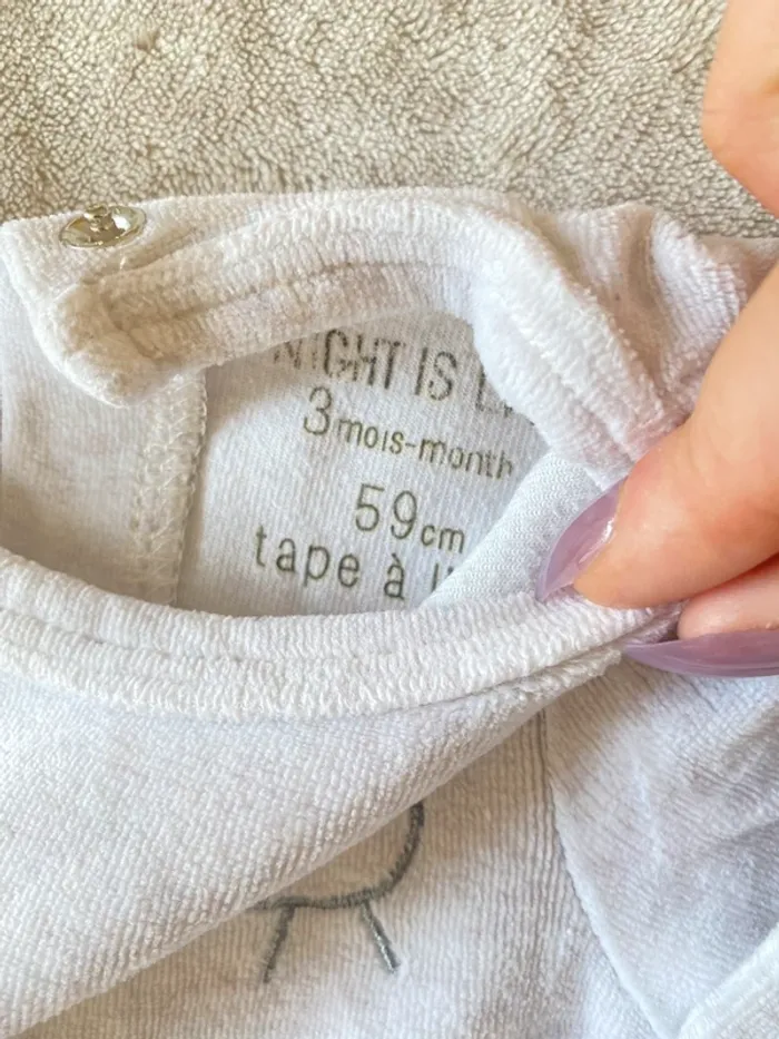 Pyjama velours taille 3 mois - photo numéro 3