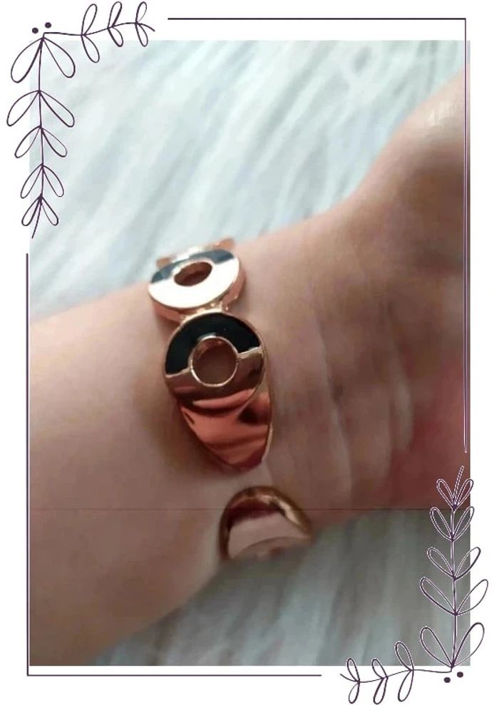 Montre fantaisie chic bracelet métal manchette doré noir - photo numéro 5