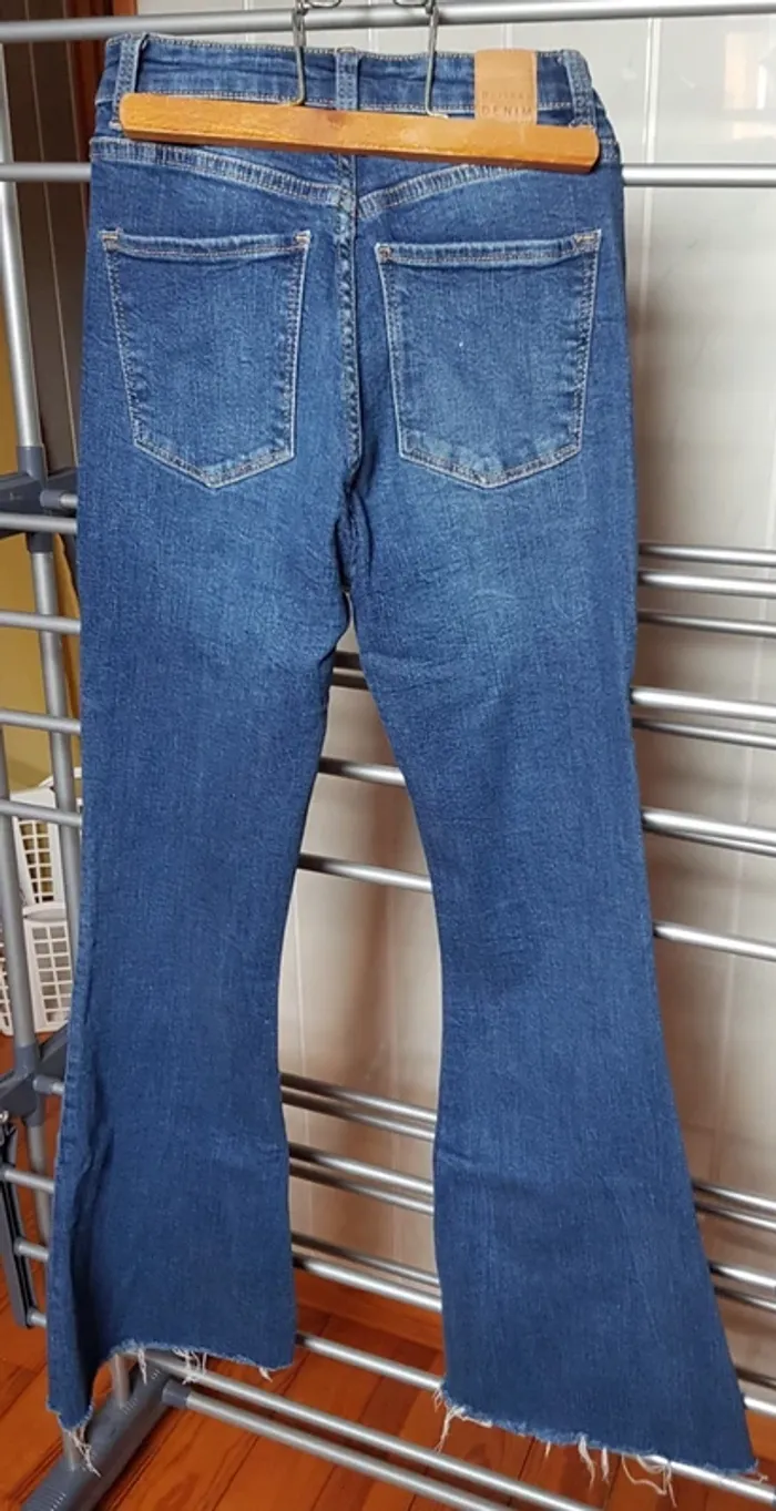 Jeans bleu  Bershka - photo numéro 2