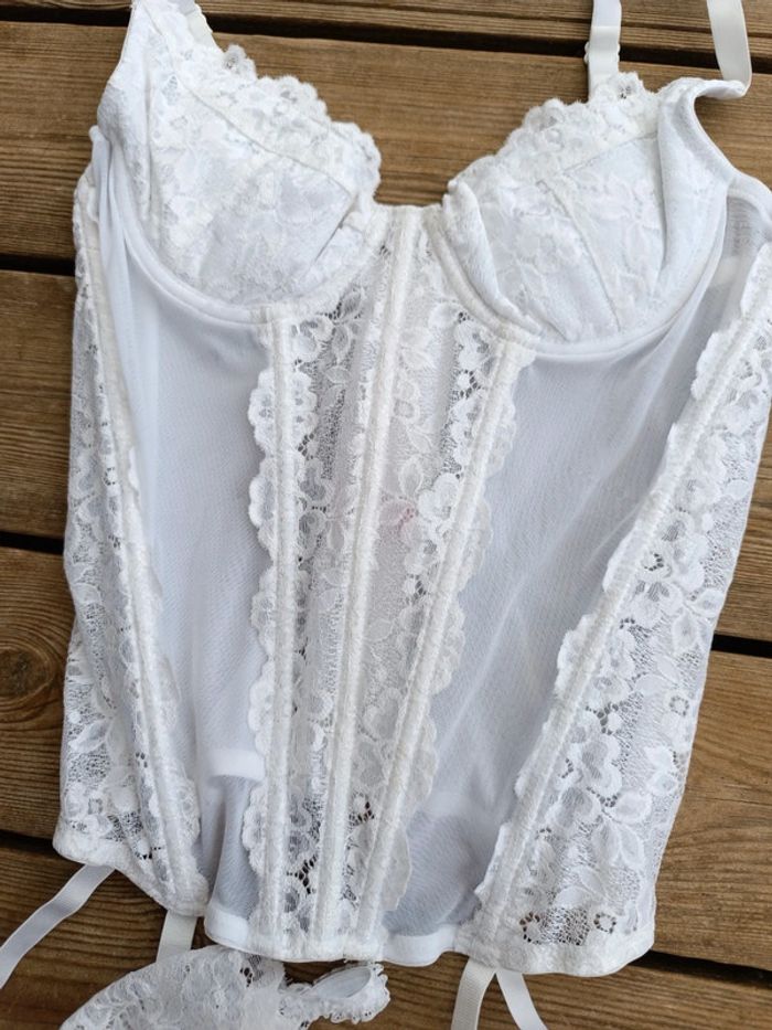 Bustier Guêpière + string - photo numéro 3