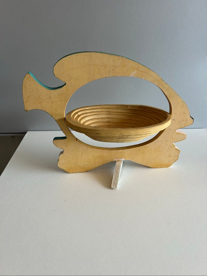 Corbeille pliable vintage en bois – forme poisson - dessous plat - photo numéro 3