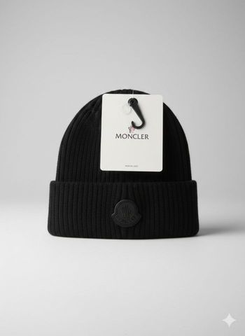 Bonnet moncler neuf avec étiquette 