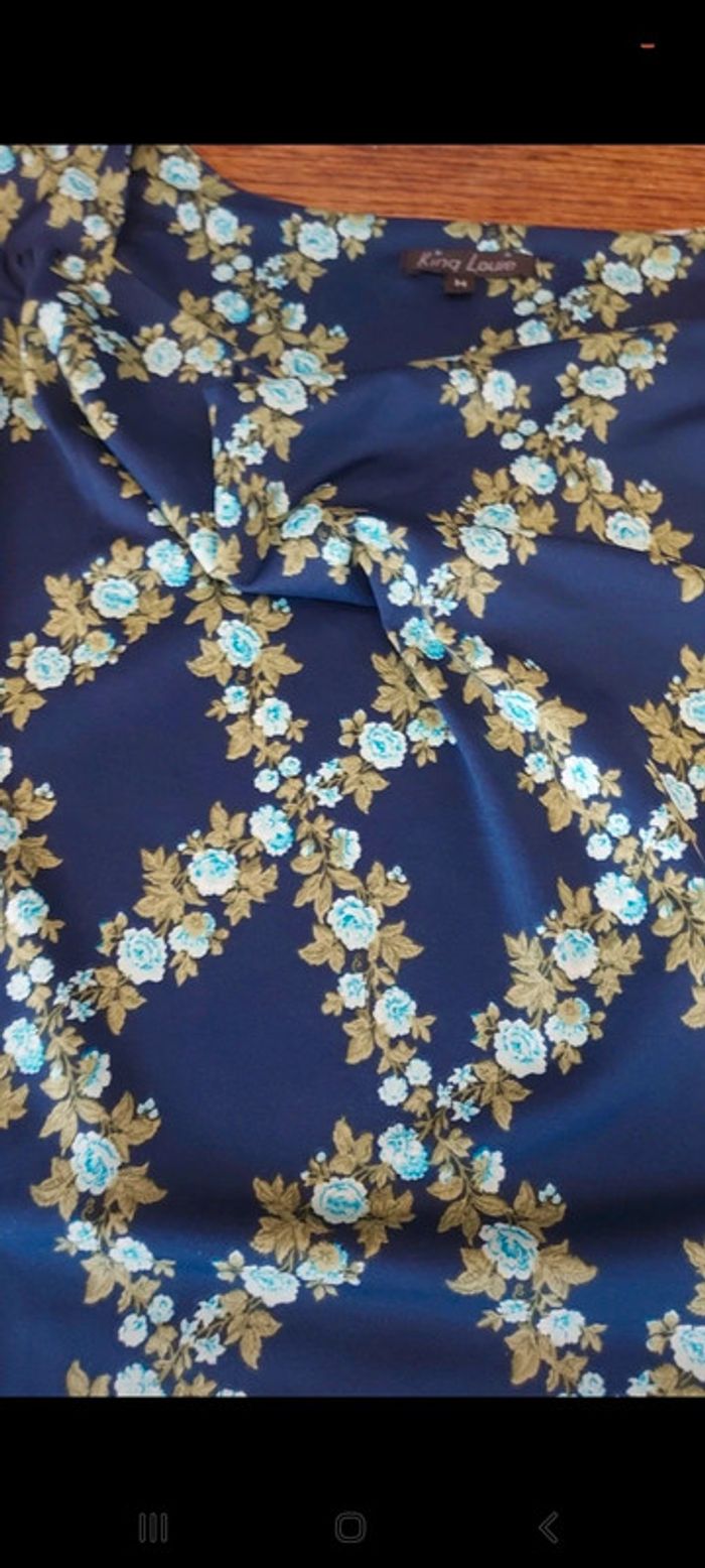 Robe fond bleu fleuries King Louie  taille M - photo numéro 17