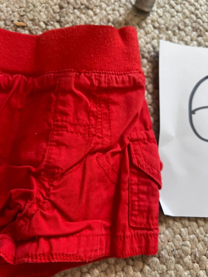 Short 6 mois - photo numéro 3