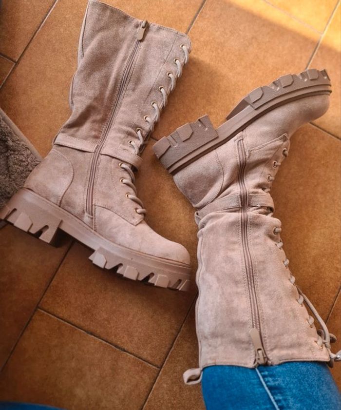 Bottes montantes - photo numéro 3