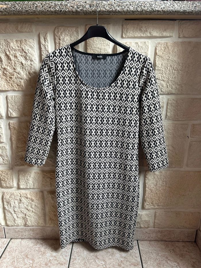Robe manches 3/4