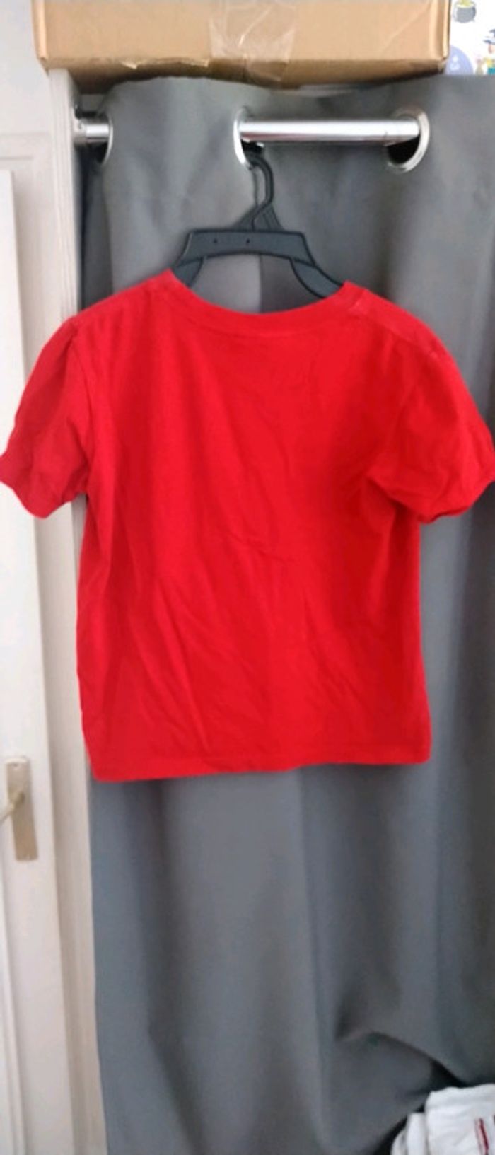 Tee shirt thème Paris rouge fille M 12 ans gildan - photo numéro 2