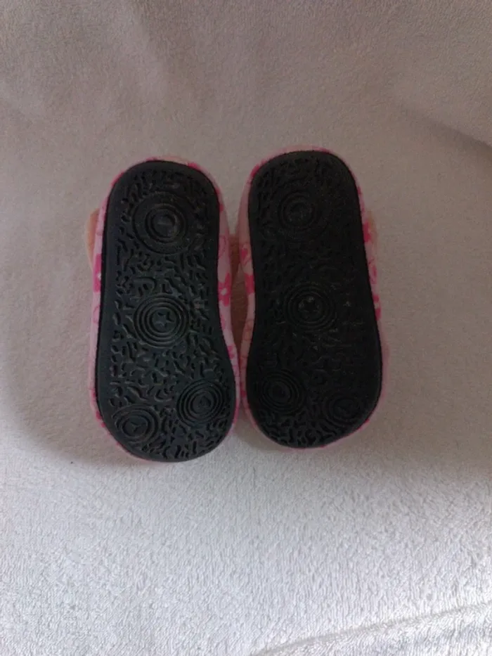 Chaussons rose 24-25 - photo numéro 7