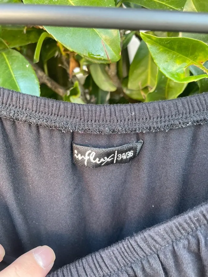 Robe noir - photo numéro 5